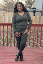 Load image into Gallery viewer, V neck legging set
